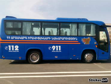 Bus branding with vinyl